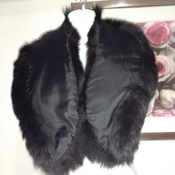 NWOT Fox Fur Collar/Scarf - Picture 4 of 5